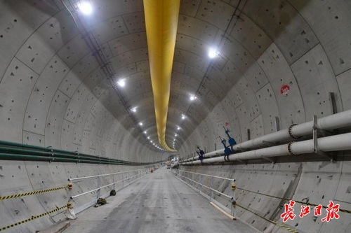軌道交通與重點(diǎn)路橋項(xiàng)目雙輪驅(qū)動(dòng)，武漢上半年基礎(chǔ)設(shè)施投資同比增長(zhǎng)20%